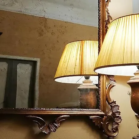 De' Maestri - Historic Centre - Prestigious Attic With A Brand New Elevator! 卢卡