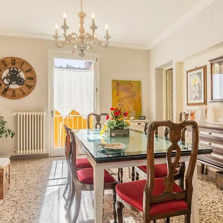 Apartment De Maestri - With Elevator Since September 2025