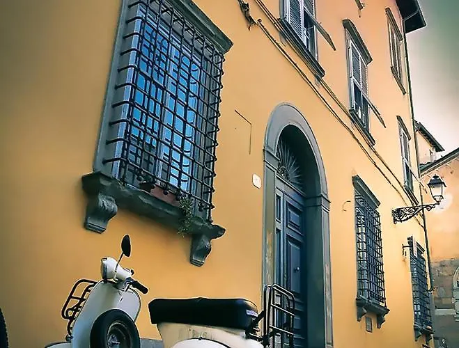 De' Maestri - Historic Centre - Prestigious Attic With A Brand New Elevator! * Lucca