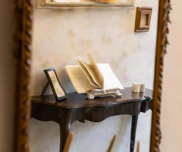 Apartamento De' Maestri - Historic Centre - Prestigious Attic With A Brand New Elevator! *